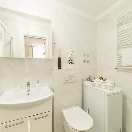 Apartment Apartment Nono Near The Beach With Parking
