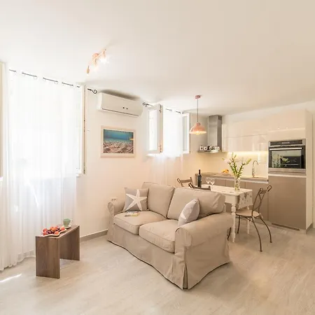 Apartment Nono Near The Beach With Parking *